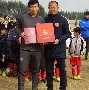 “未来之星：青少年足球运动员崭露头角”